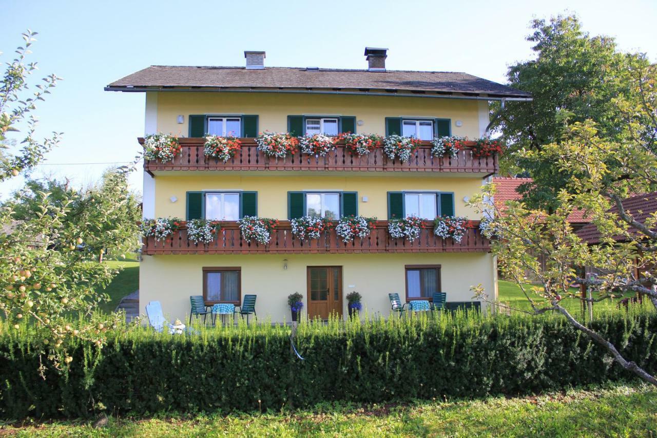Kusternighof Hotel Velden am Woerthersee Exterior photo